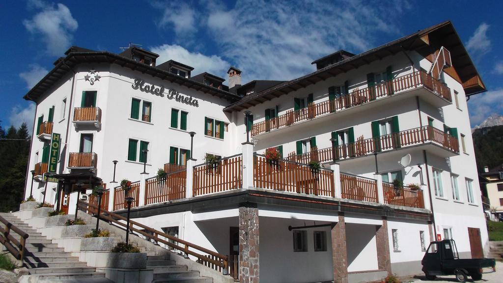 Hotel Pineta Falcade Eksteriør billede